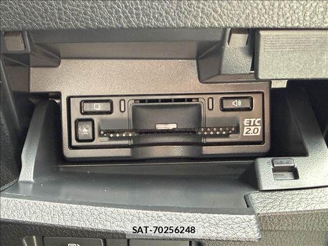 Lexus ES 2023-01 7786445-14
