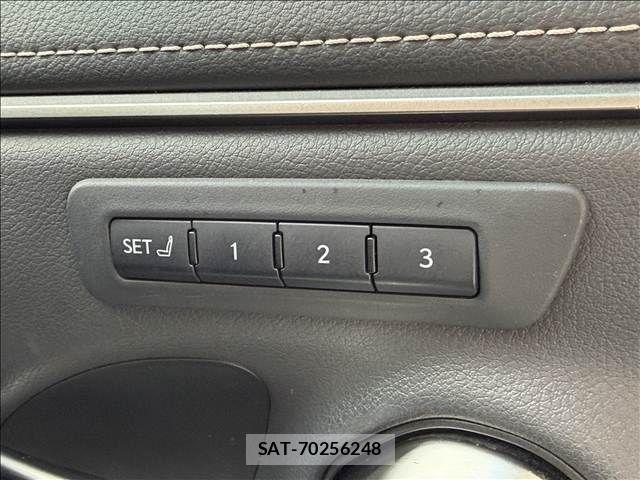 Lexus ES 2023-01 7786445-16