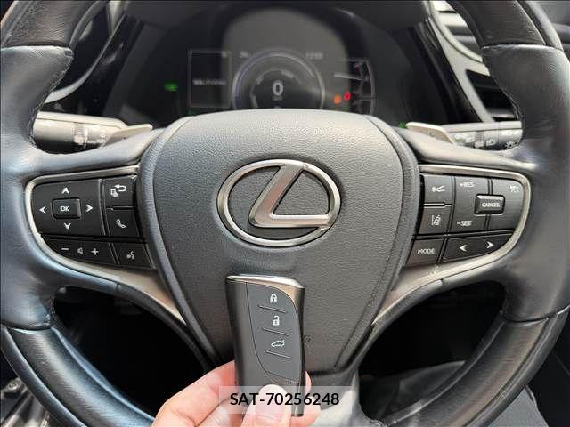 Lexus ES 2023-01 7786445-17