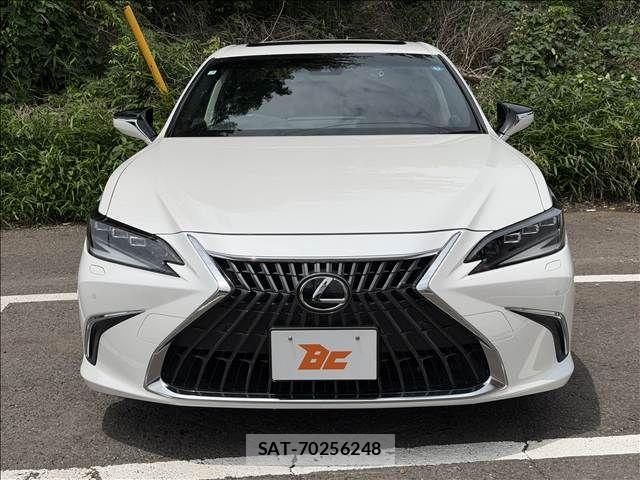 Lexus ES 2023-01 7786445-20