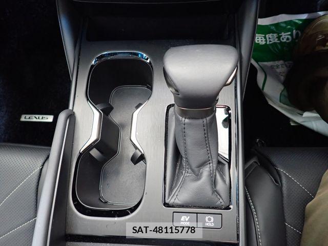 Lexus ES 2025-09 7786446-16