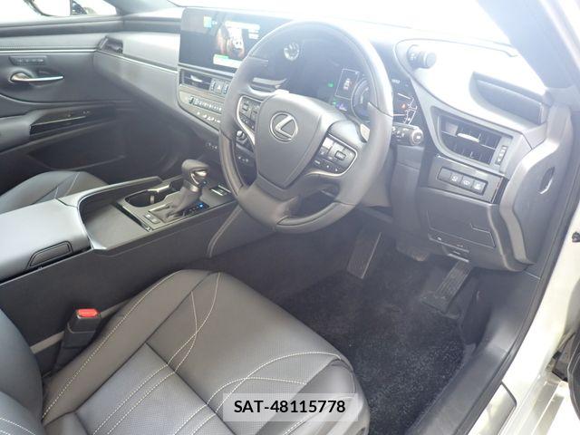 Lexus ES 2025-09 7786446-1