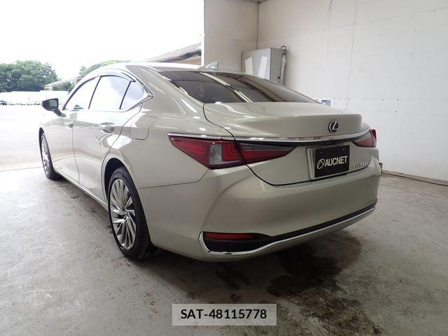 Lexus ES 2025-09 7786446-2