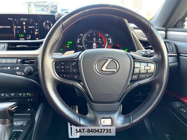 Lexus ES 2020-01 7877322-10