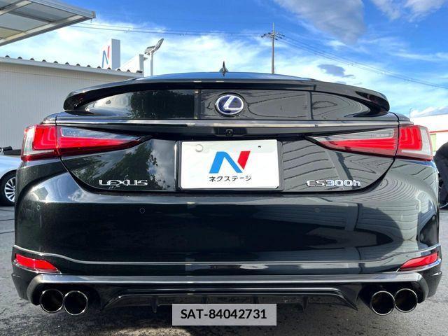 Lexus ES 2020-01 7877322-15