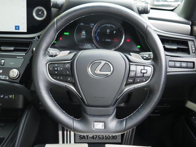Lexus ES 2023-05 7877321-15
