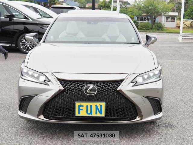 Lexus ES 2023-05 7877321-1