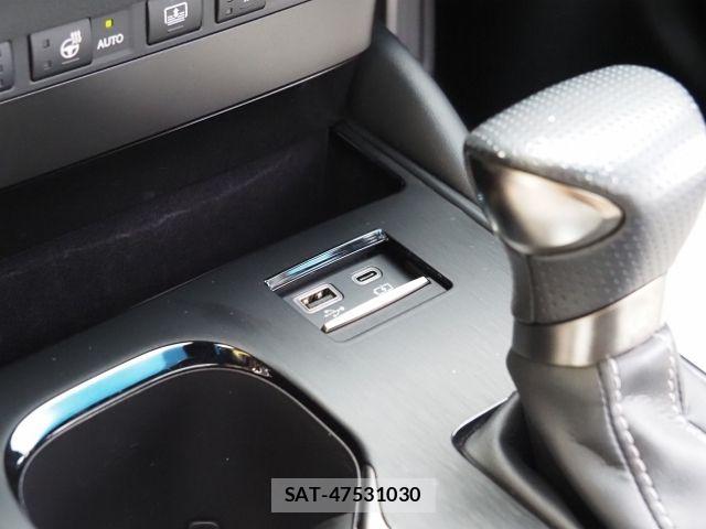 Lexus ES 2023-05 7877321-26