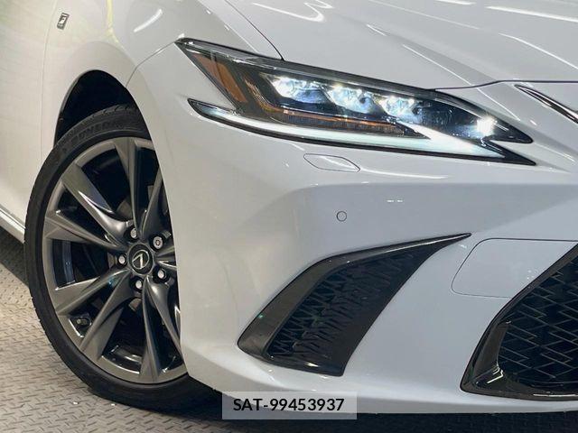 Lexus ES 2019-06 7902841-11