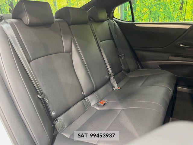 Lexus ES 2019-06 7902841-8