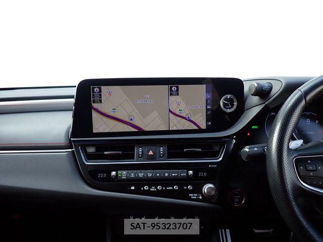 Lexus ES 2021-10 7962376-17