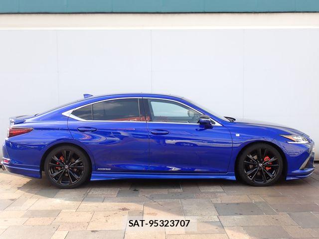 Lexus ES 2021-10 7962376-4