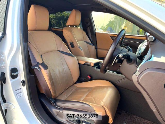 Lexus ES 2019-07 7979750-8
