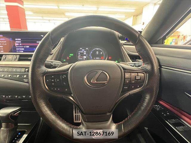 Lexus ES 2020-11 7979748-10