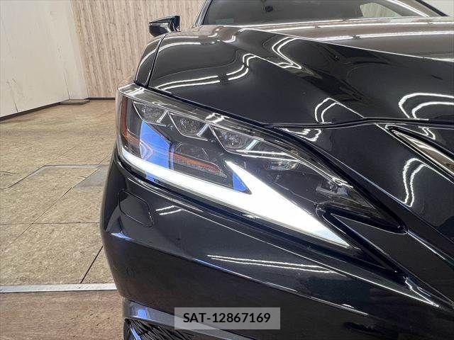 Lexus ES 2020-11 7979748-21
