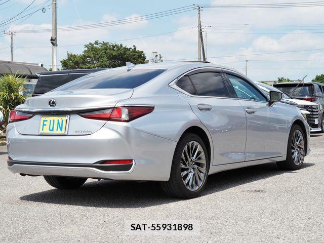 Lexus ES 2023-08 7979746-4
