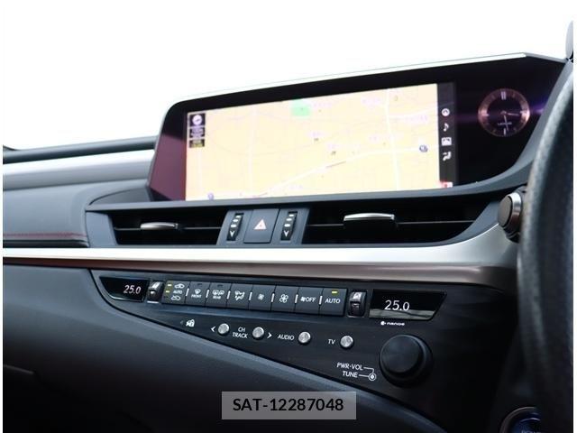 Lexus ES 2019-10 8036391-7