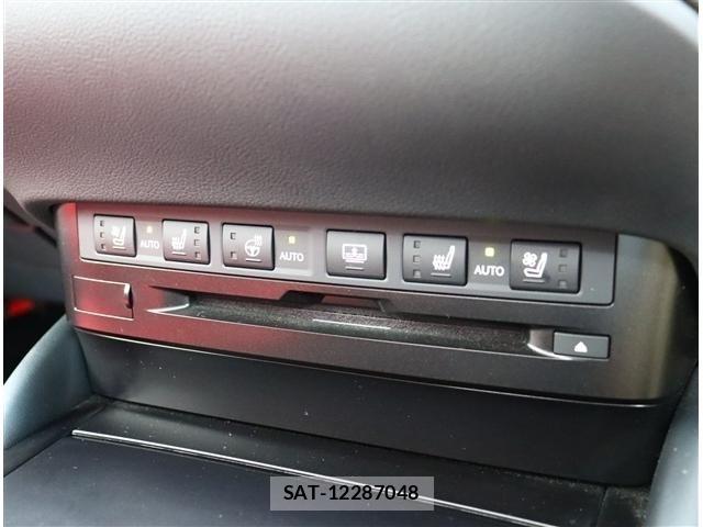 Lexus ES 2019-10 8036391-9