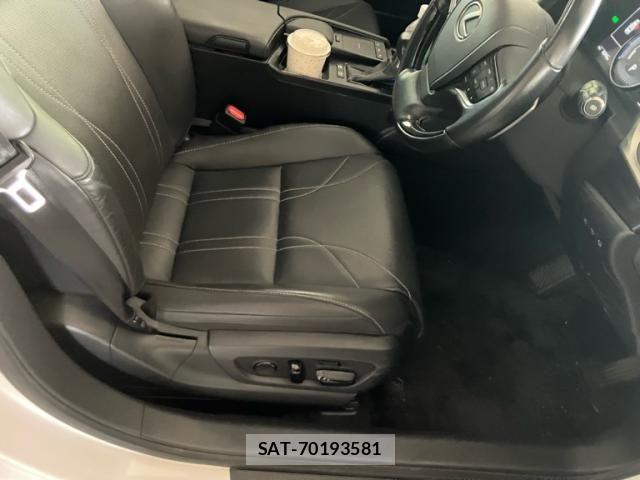 Lexus ES 2020-06 8036392-10