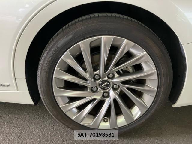 Lexus ES 2020-06 8036392-6