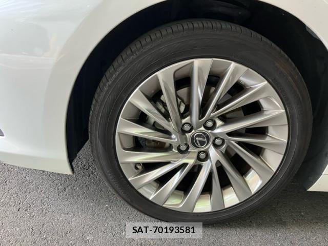 Lexus ES 2020-06 8036392-7
