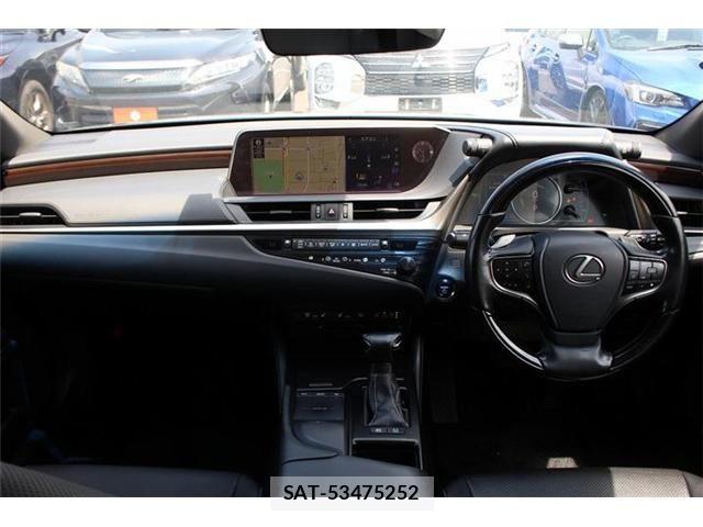 Lexus ES 2019-06 8074326-21