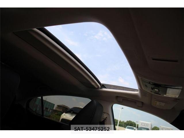 Lexus ES 2019-06 8074326-3