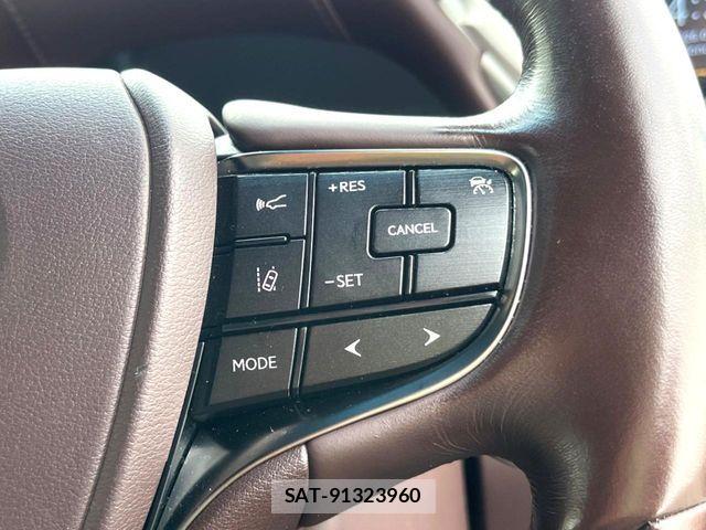 Lexus ES 2019-10 8074324-6
