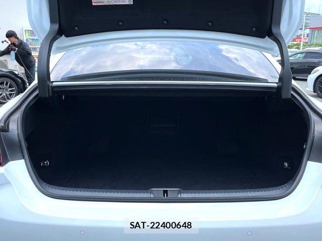 Lexus ES 2022-01 8100110-13