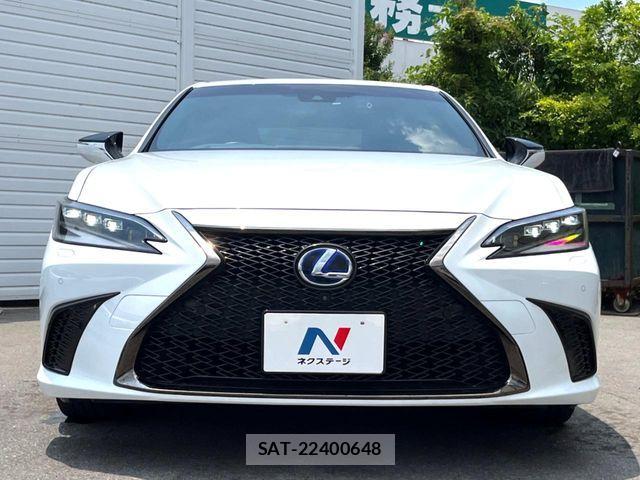 Lexus ES 2022-01 8100110-14