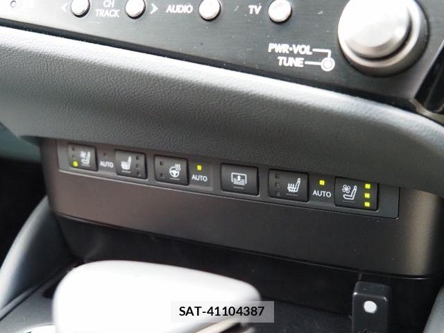 Lexus ES 2025-11 8100111-26