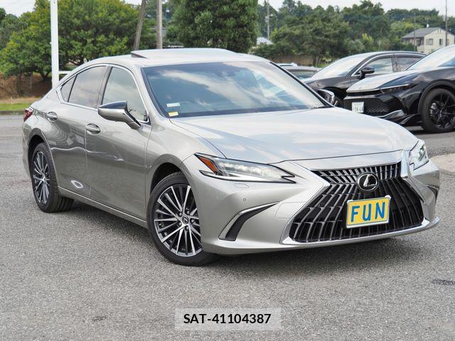 Lexus ES 2025-11 8100111-2