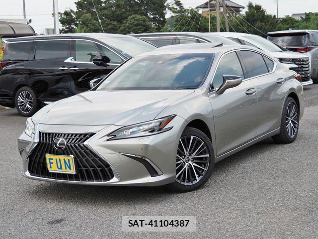 Lexus ES 2025-11 8100111-3