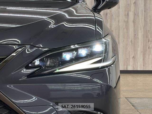 Lexus ES 2022-05 8130994-11