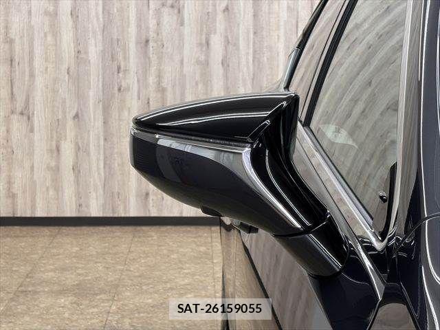 Lexus ES 2022-05 8130994-23