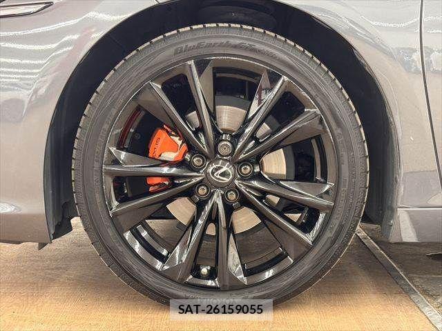 Lexus ES 2022-05 8130994-26