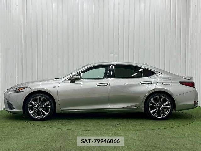 Lexus ES 2021-06 8146054-13