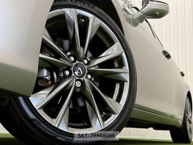 Lexus ES 2021-06 8146054-18