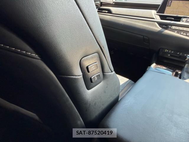 Lexus ES 2020-07 8158688-19