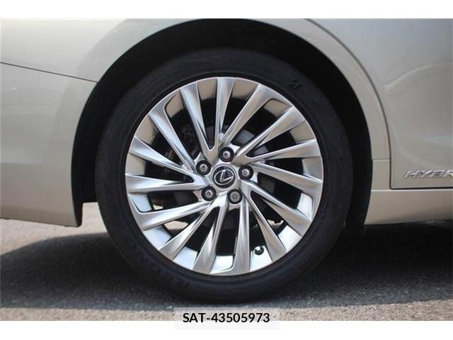 Lexus ES 2019-07 8158689-18
