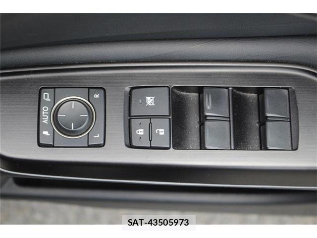 Lexus ES 2019-07 8158689-4