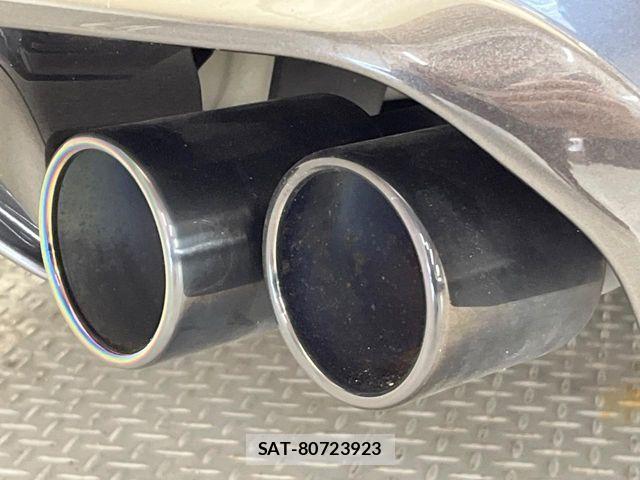 Lexus ES 2022-02 8230601-3
