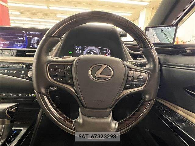 Lexus ES 2020-09 8230602-9