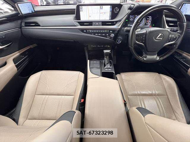 Lexus ES 2020-09 8230602-2