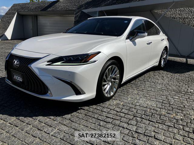 Lexus ES 2019-01 8245697-0