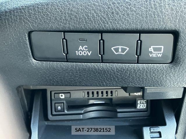 Lexus ES 2019-01 8245697-17