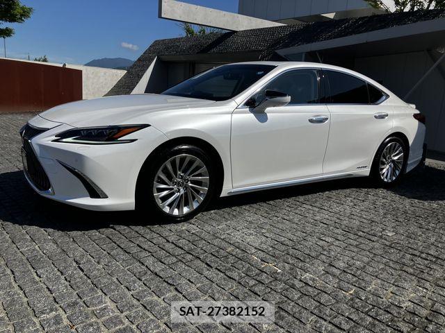 Lexus ES 2019-01 8245697-1