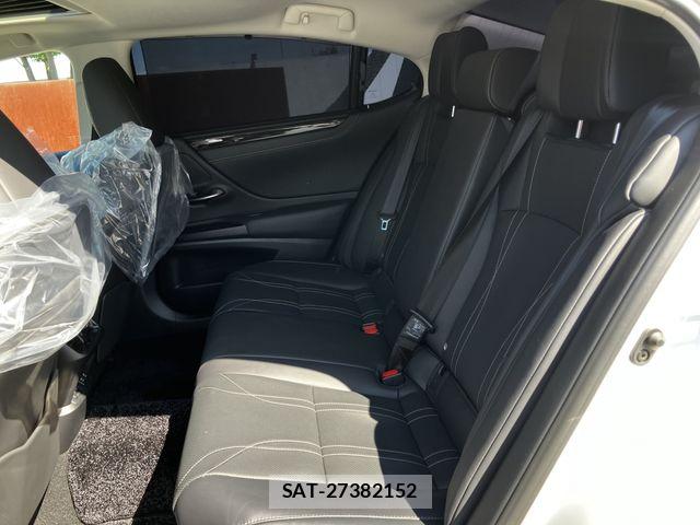 Lexus ES 2019-01 8245697-20