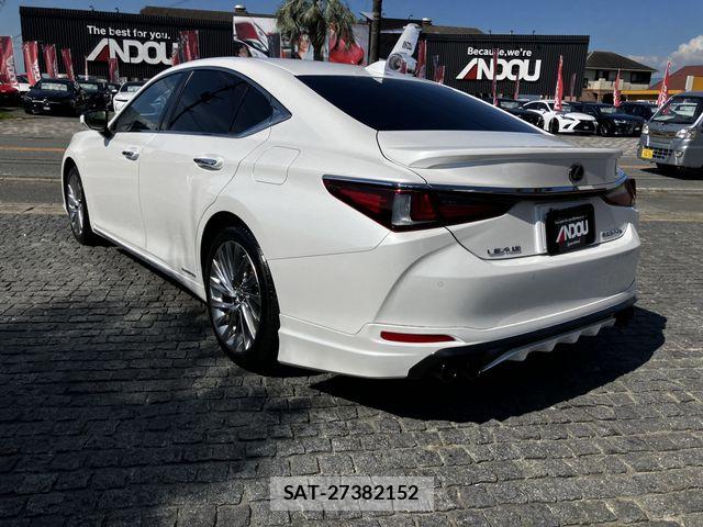 Lexus ES 2019-01 8245697-2