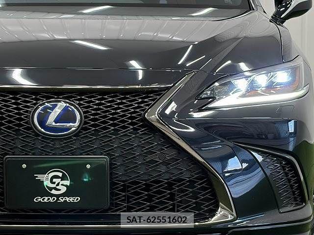 Lexus ES 2019-11 8245698-19